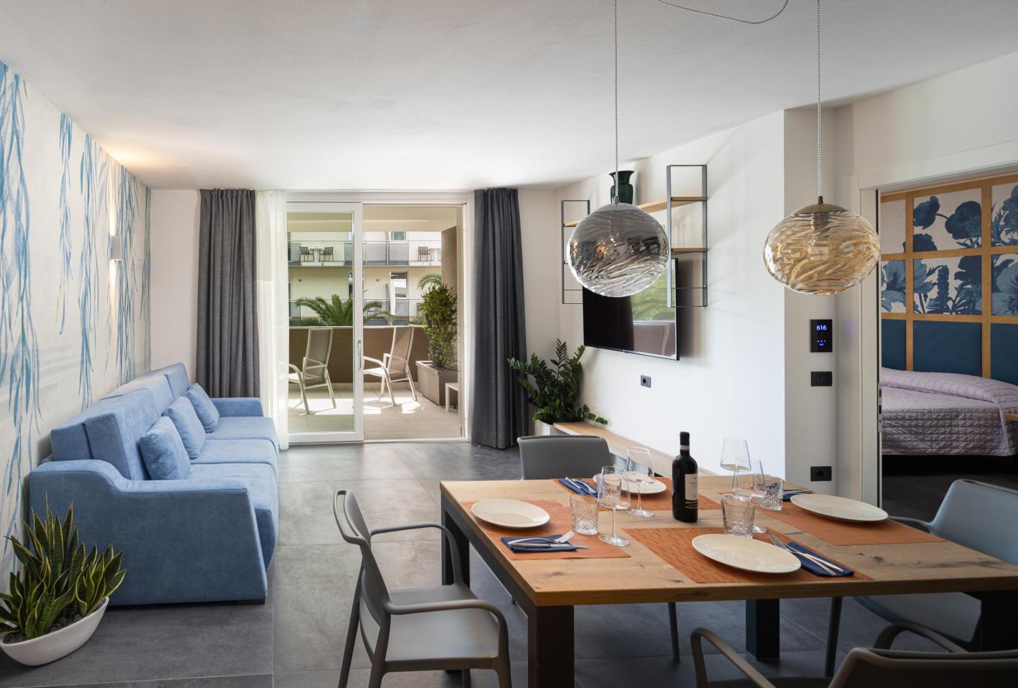 Aris Apartments & Sky Pool - Tonelli Hotels - Adult Friendly ริวาเดลการ์ดา ภายนอก รูปภาพ